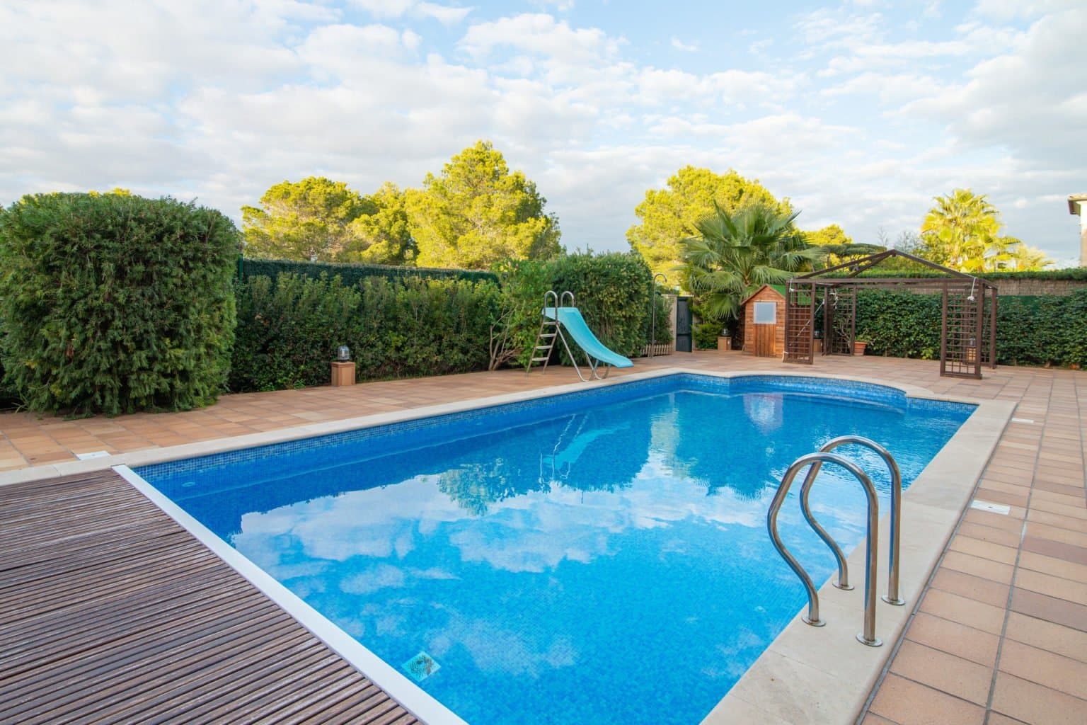 Stately front-line villa in Son Veri Nou 5