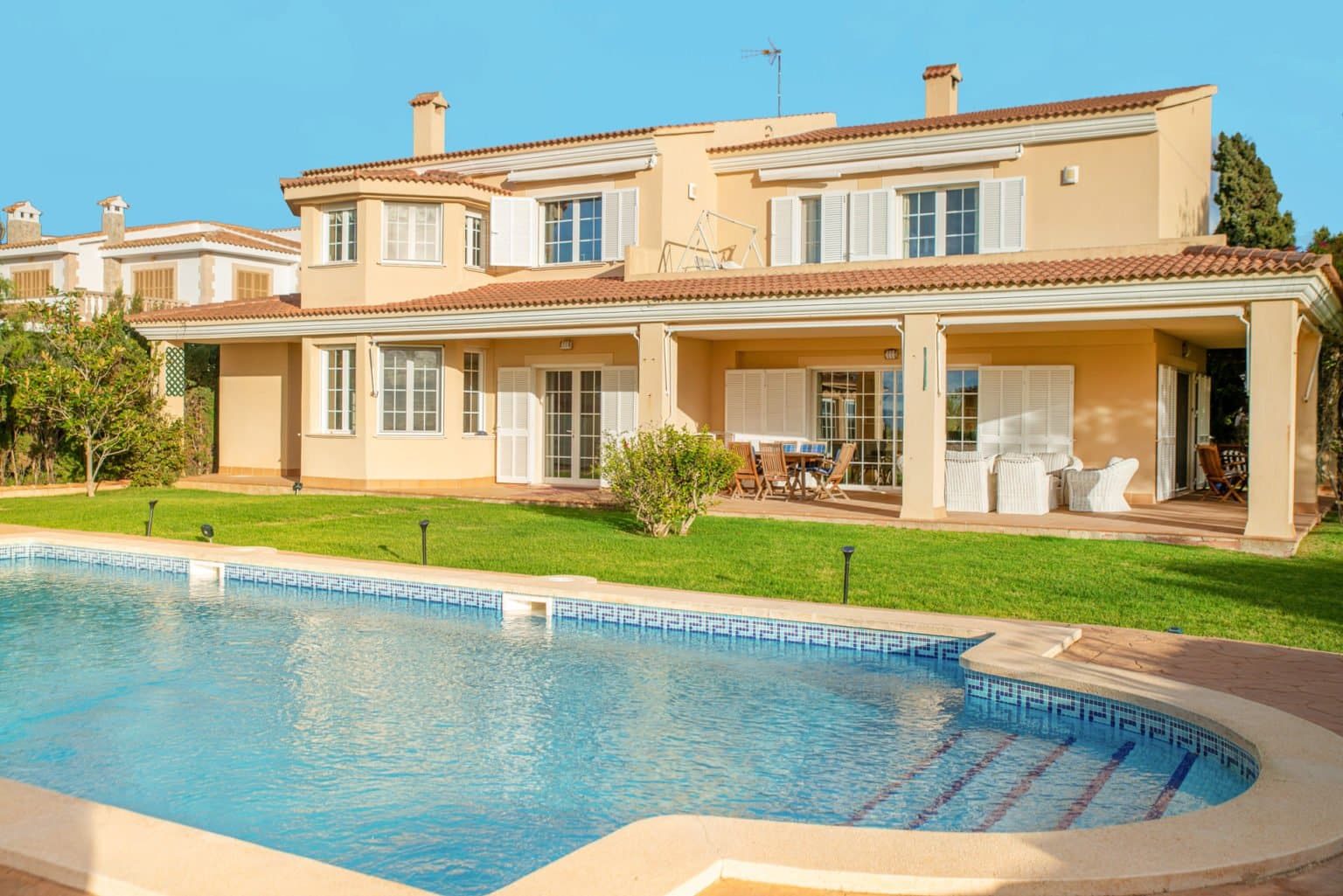 Dream villa with rental license, large pool and sea view - 1