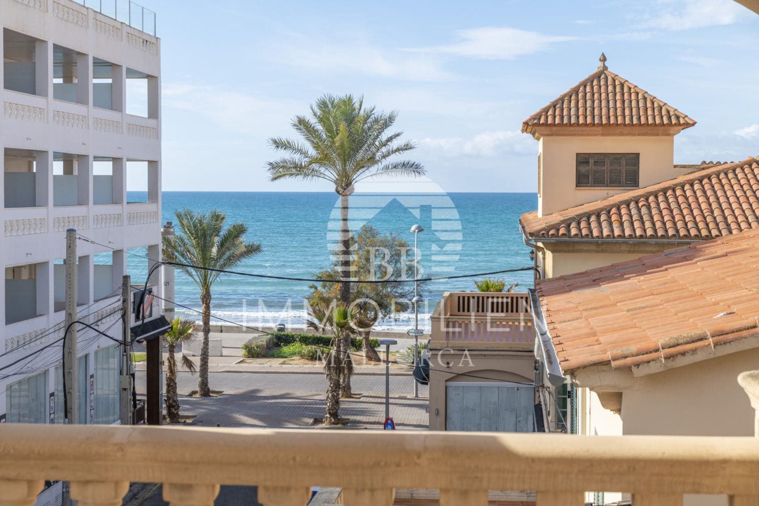 Entire building with commercial space & rental license for sale in Playa de Palma. Ideal for investors 3