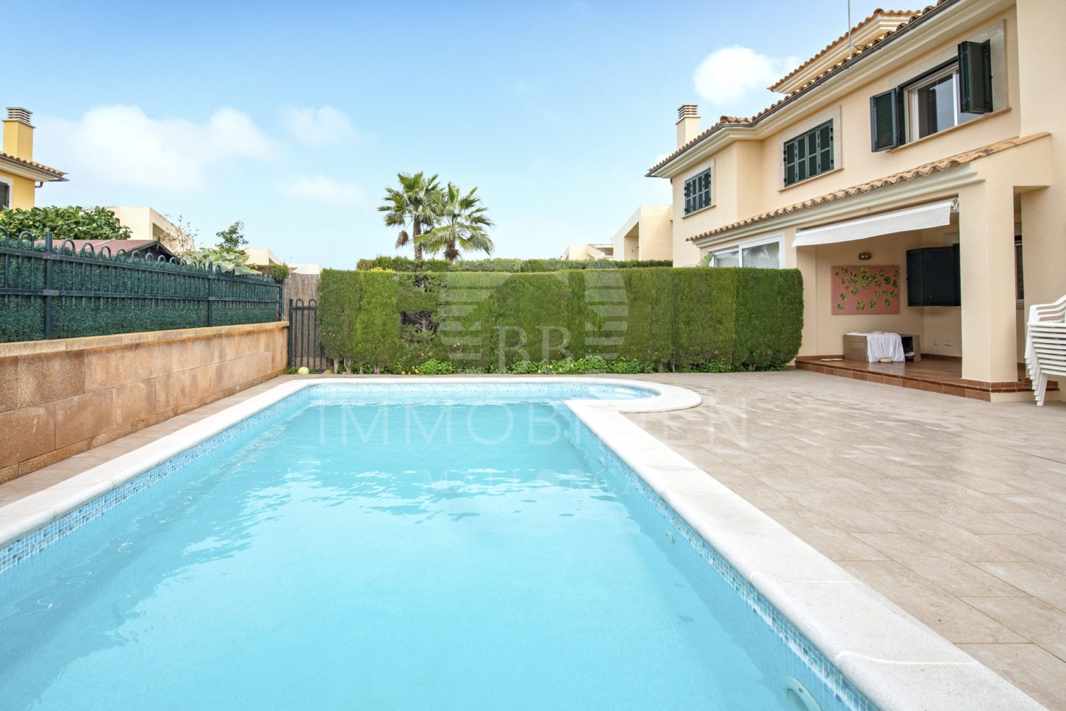 Semi-detached house in an exclusive urbanisation near Palma 2