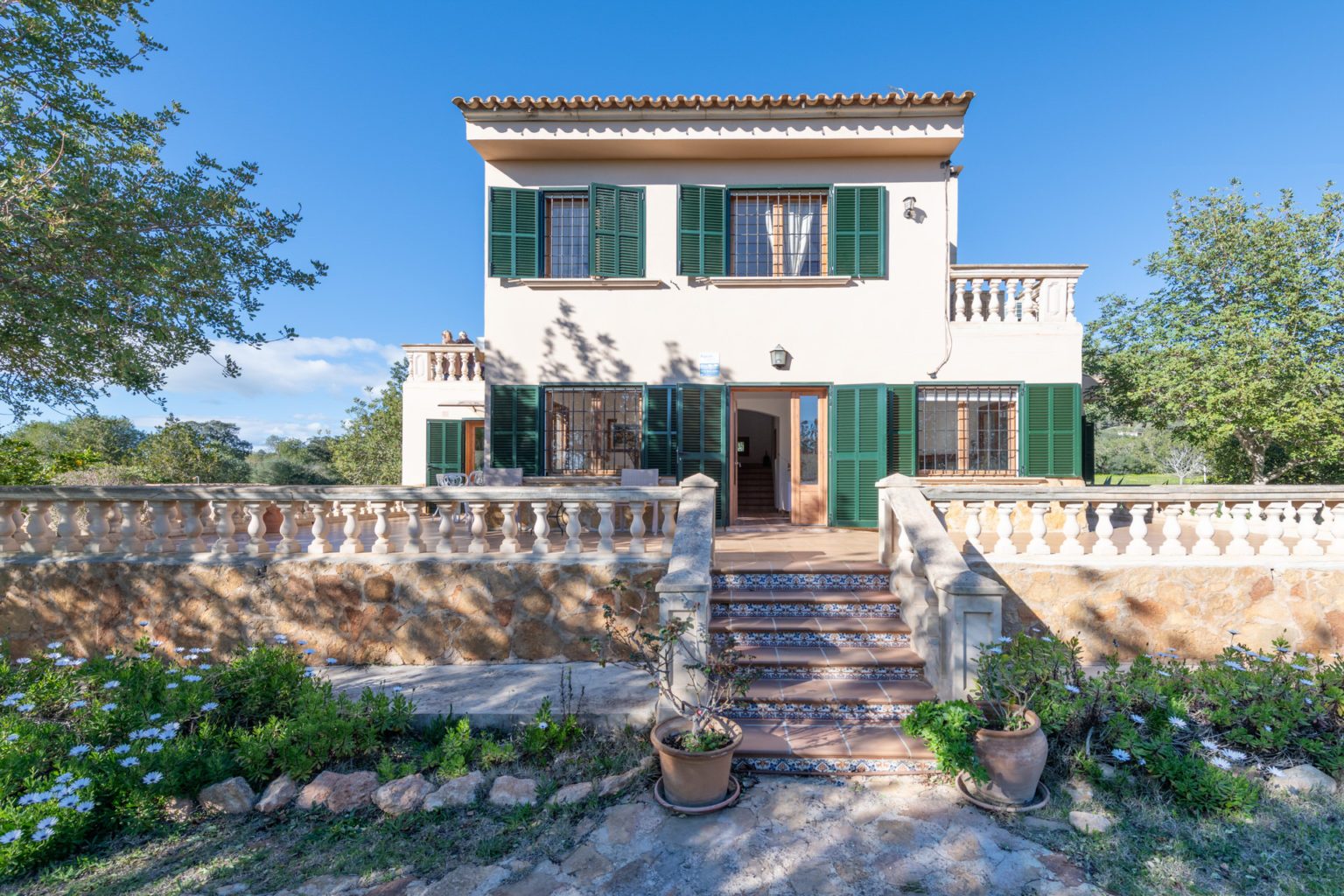 Finca with large plot, pool and ETV for 6 people (holiday rental license) 2