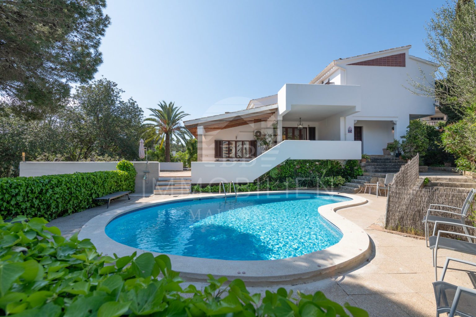 Chalet with pool & garden / garage - 1