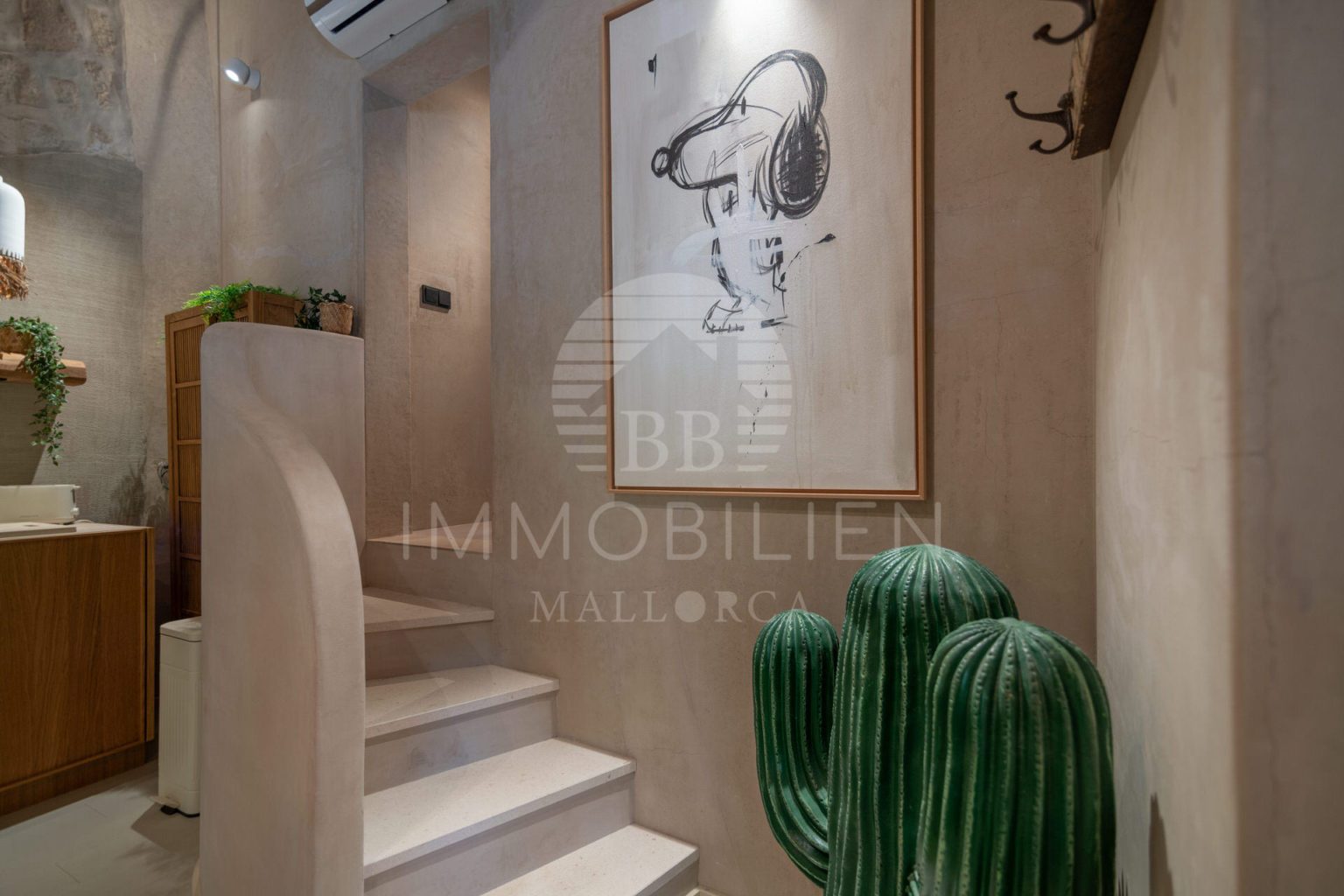 Designer penthouse in the heart of Llucmajor, with views of the village square & 1 parking space 4